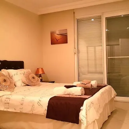 Apartment Spacious 2 Bed 2 Bath In One Of Sides Popular Communities