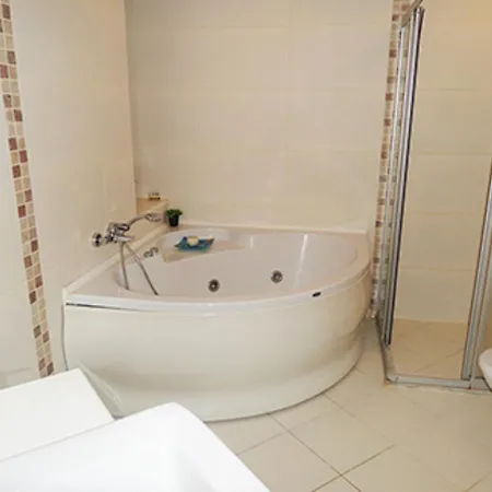 아파트 Spacious 2 Bed 2 Bath In One Of Sides Popular Communities