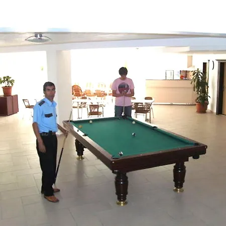 Spacious 2 Bed 2 Bath In One Of Sides Popular Communities 시데